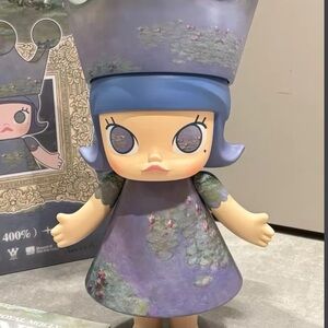 400% Mega Royal Molly Monet. Gorgeous purple colors. Authentic by Popmart